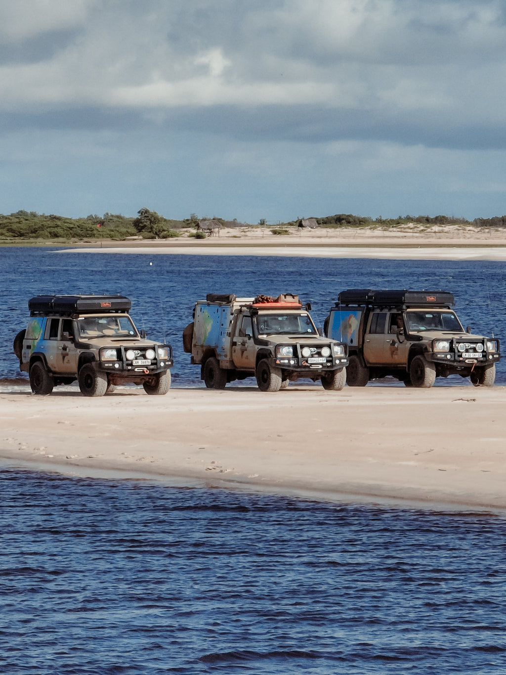 Voetspore TV expedition scene from overland travel series