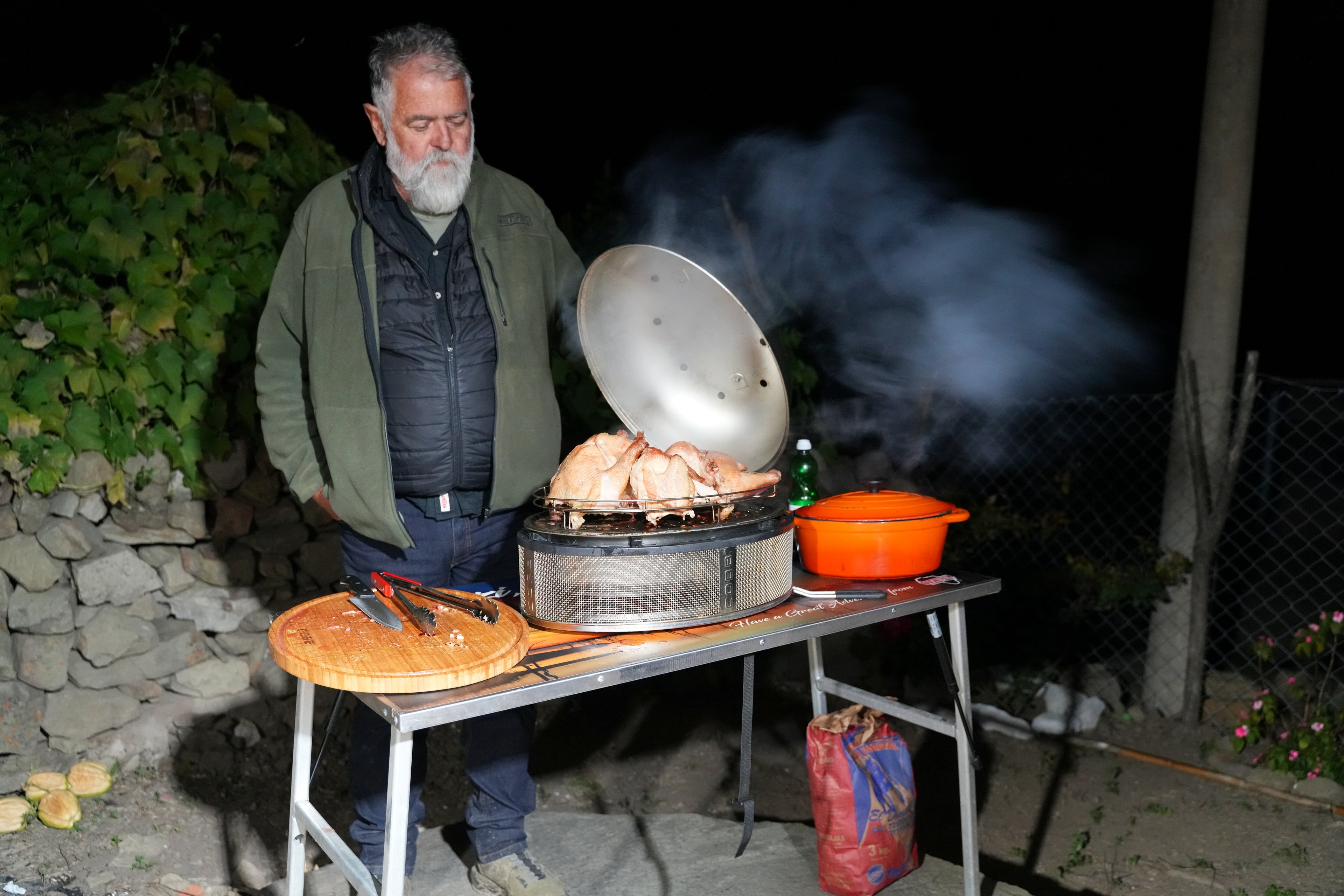 VS COBB Supreme outdoor cooking and braai product image