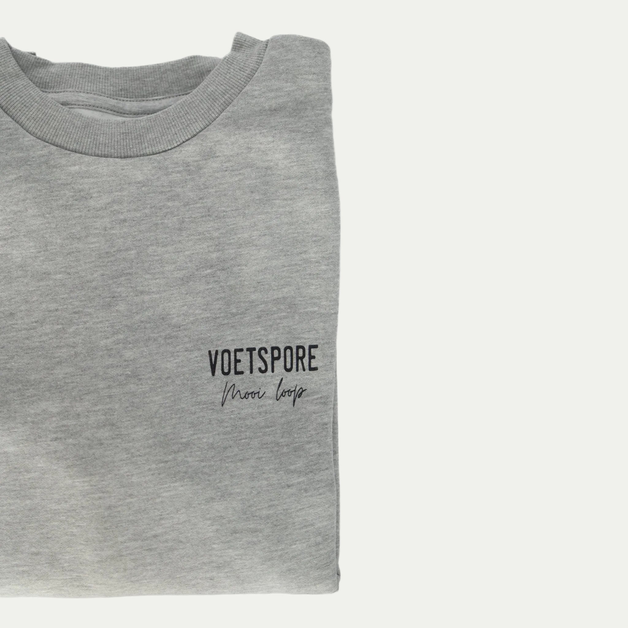 Mooi Loop Grey Crew Neck Sweater printed Voetspore number plate logo