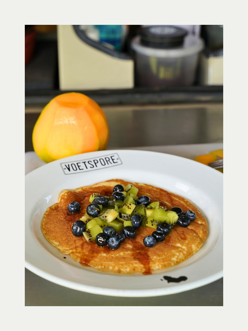 VS Enamel Dinner Plate angled product view